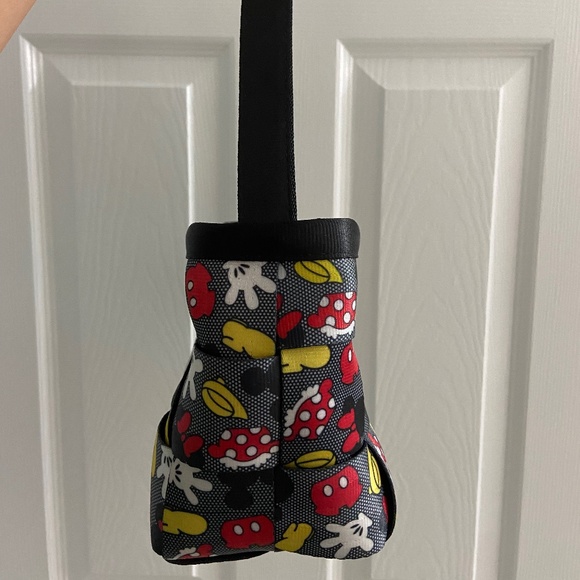 Harvey’s for Disney Couture Love You To Pieces Seatbelt Purse - Picture 8 of 8